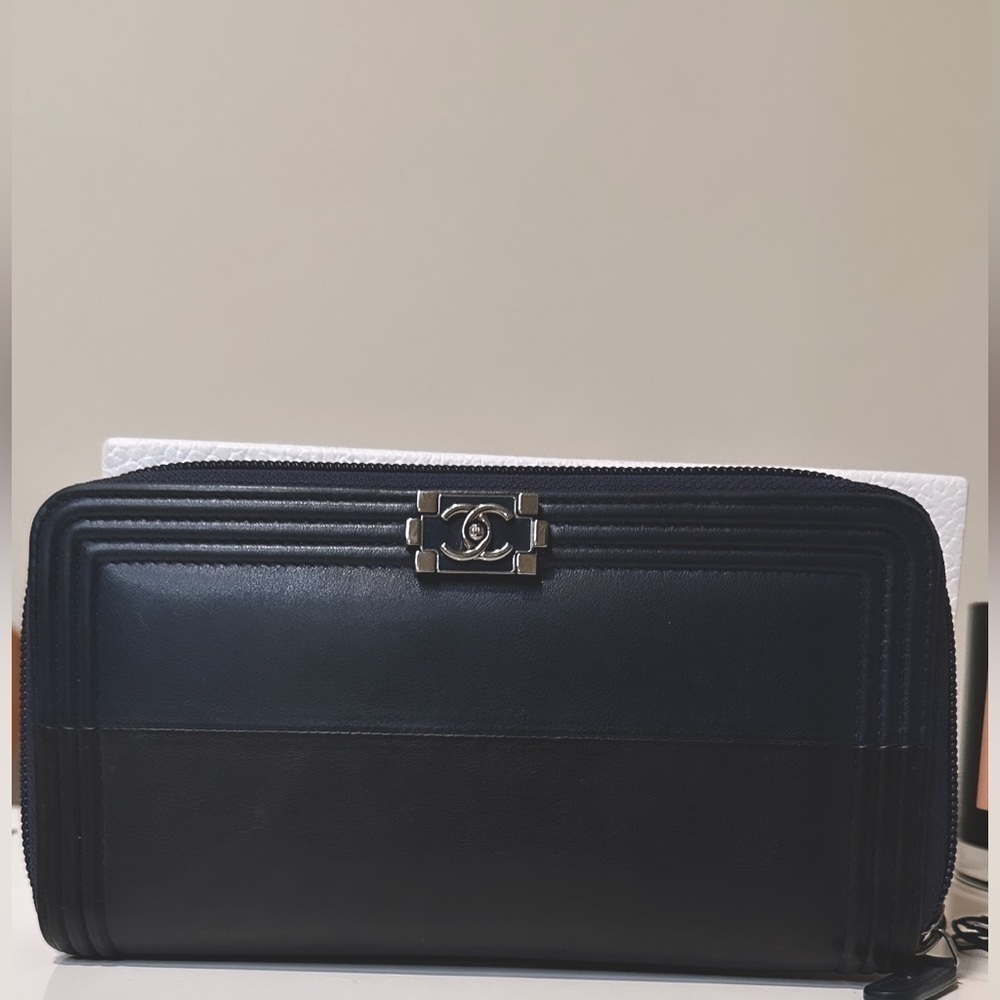 Chanel two-tone boy wallet